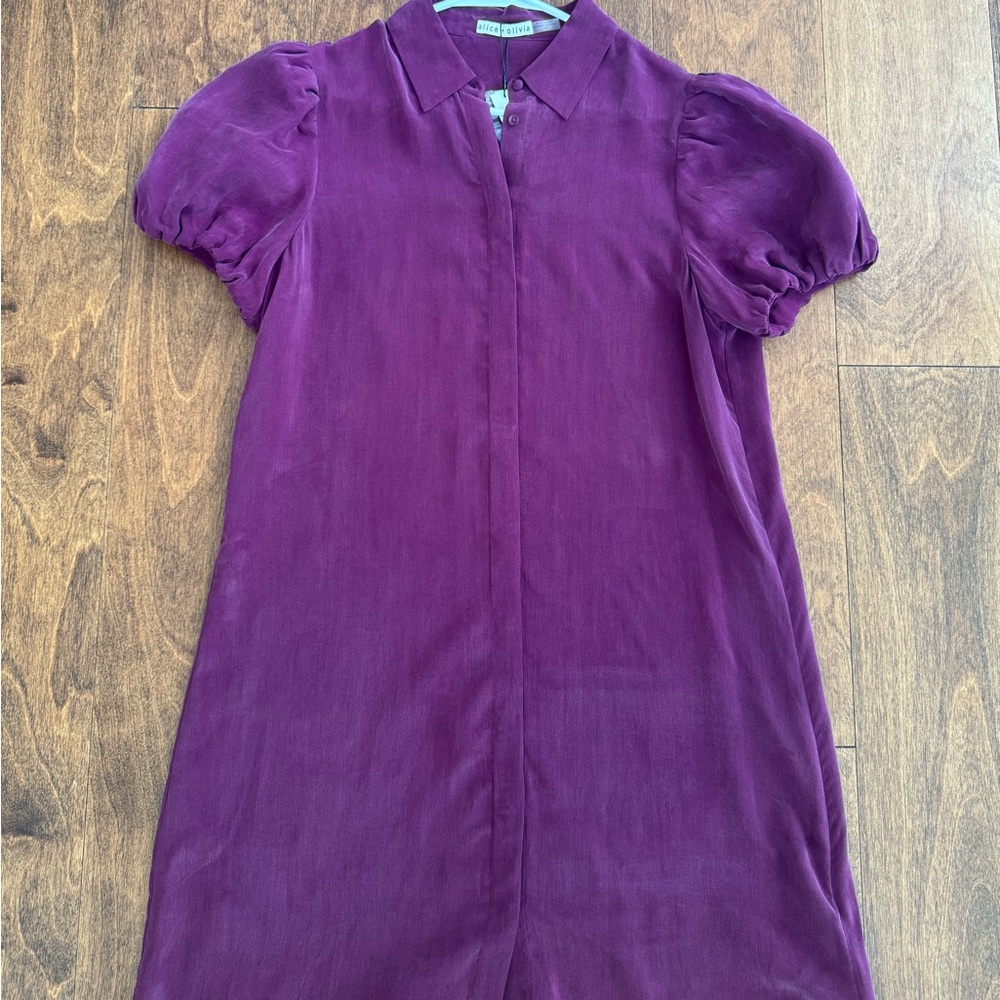 Alice + Olivia ladies shirt dress. 👗 NWT!